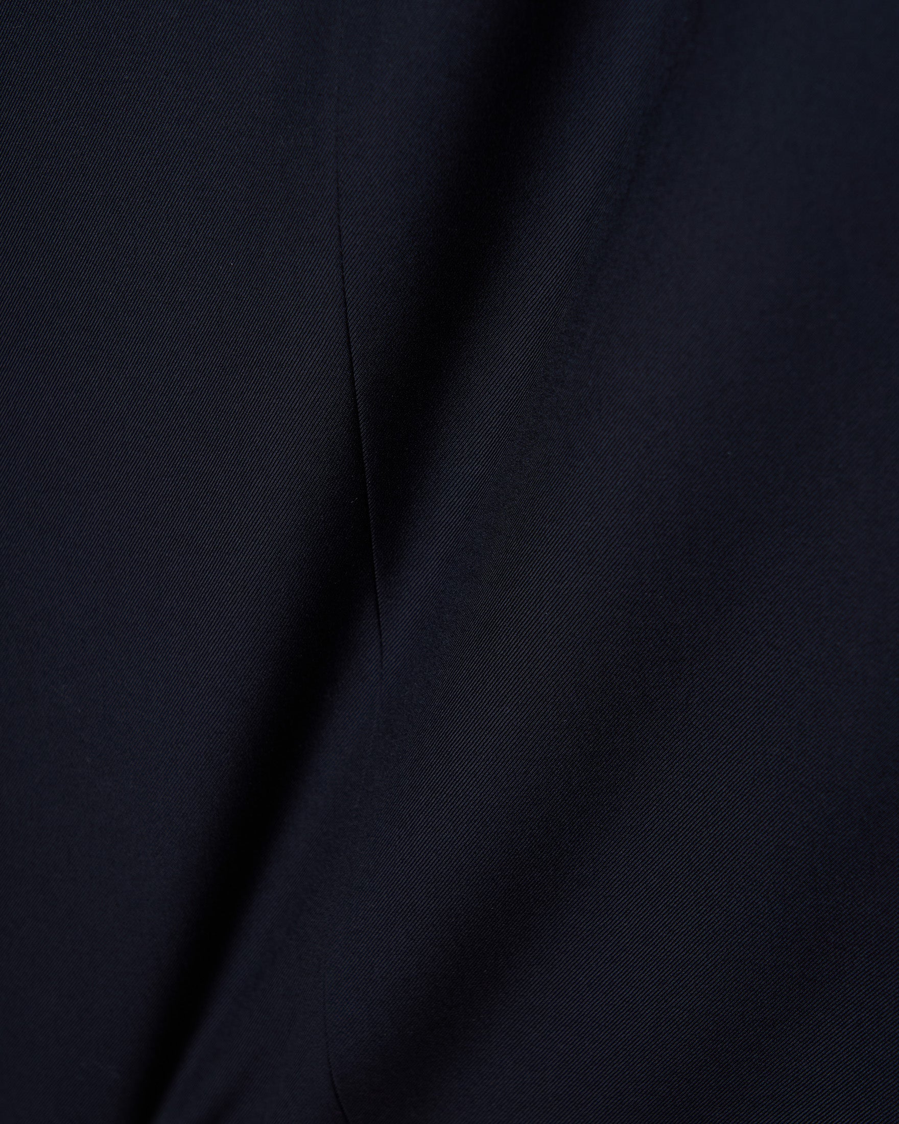 ESSENTIAL SLIM FIT SOLID COLOR SUIT